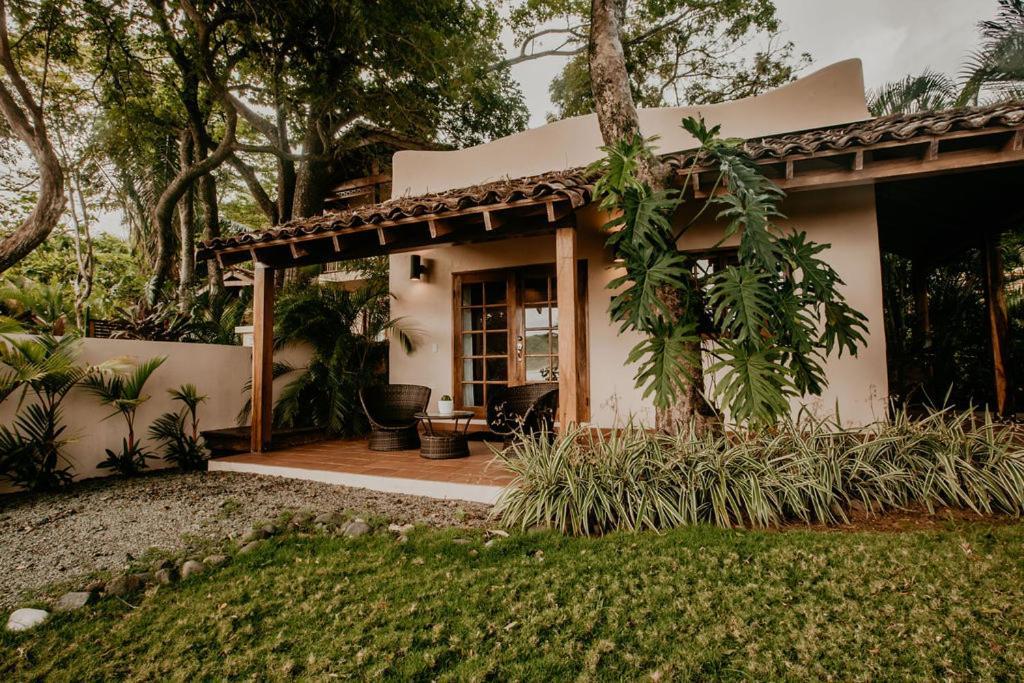 Sansara Surf Yoga & Resort Cambutal Exterior foto